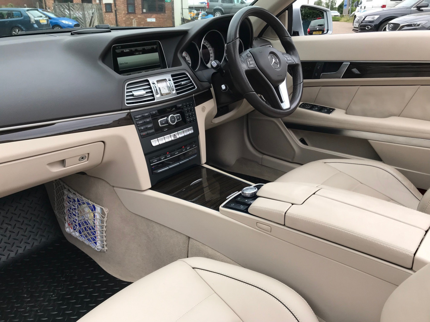 E220 Bluetec SE Cabriolet