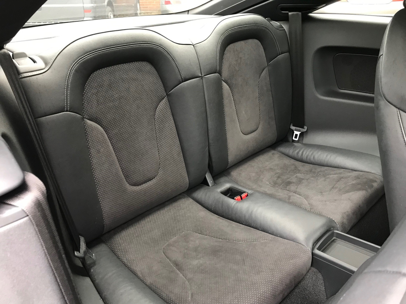 TT 2.0 TDI Black Edition