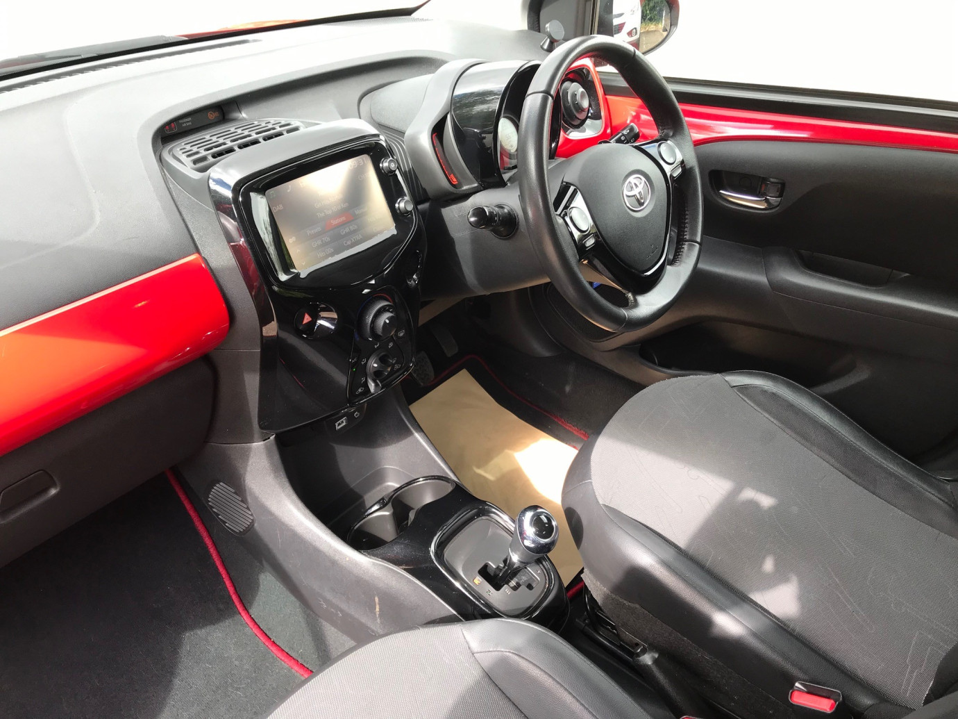 Aygo 1.0 VVT-I X-Pression Auto