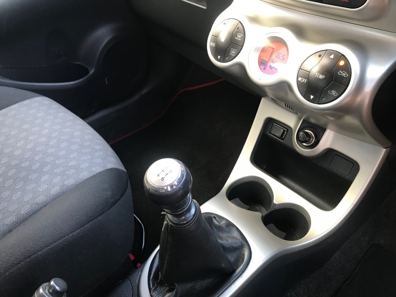 Urban Cruiser 1.33 Dual VVT-I