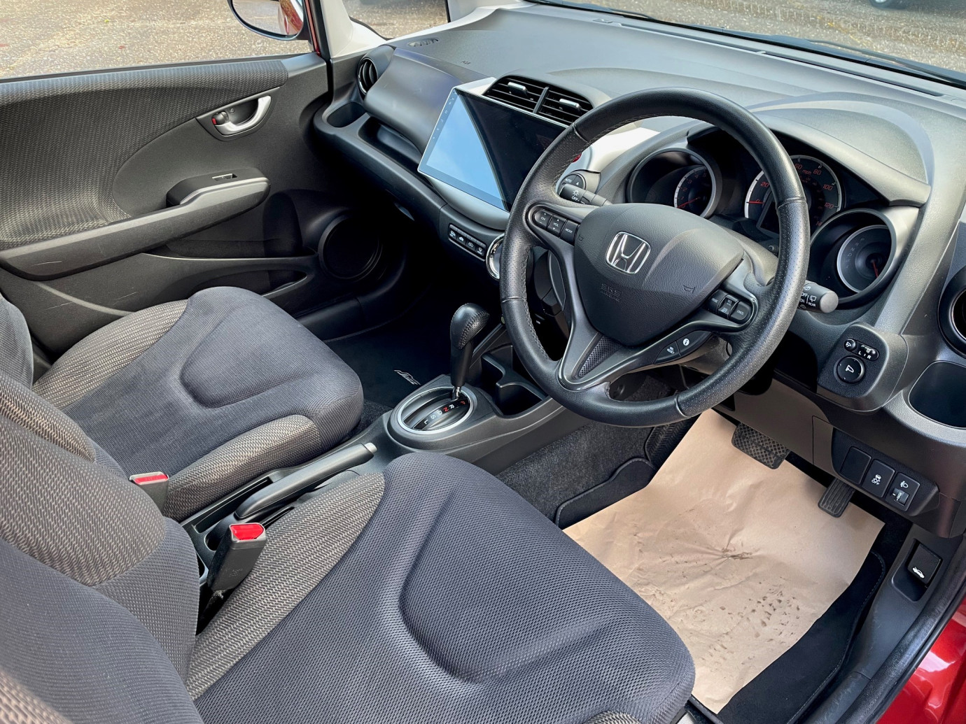 Jazz ES+I-VTEC Automatic