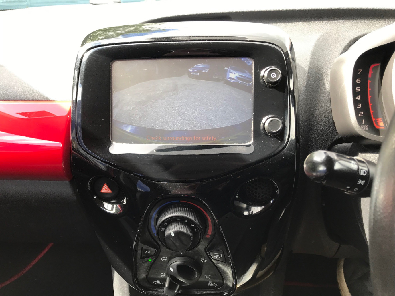 Aygo 1.0 VVT-I X-Pression Auto