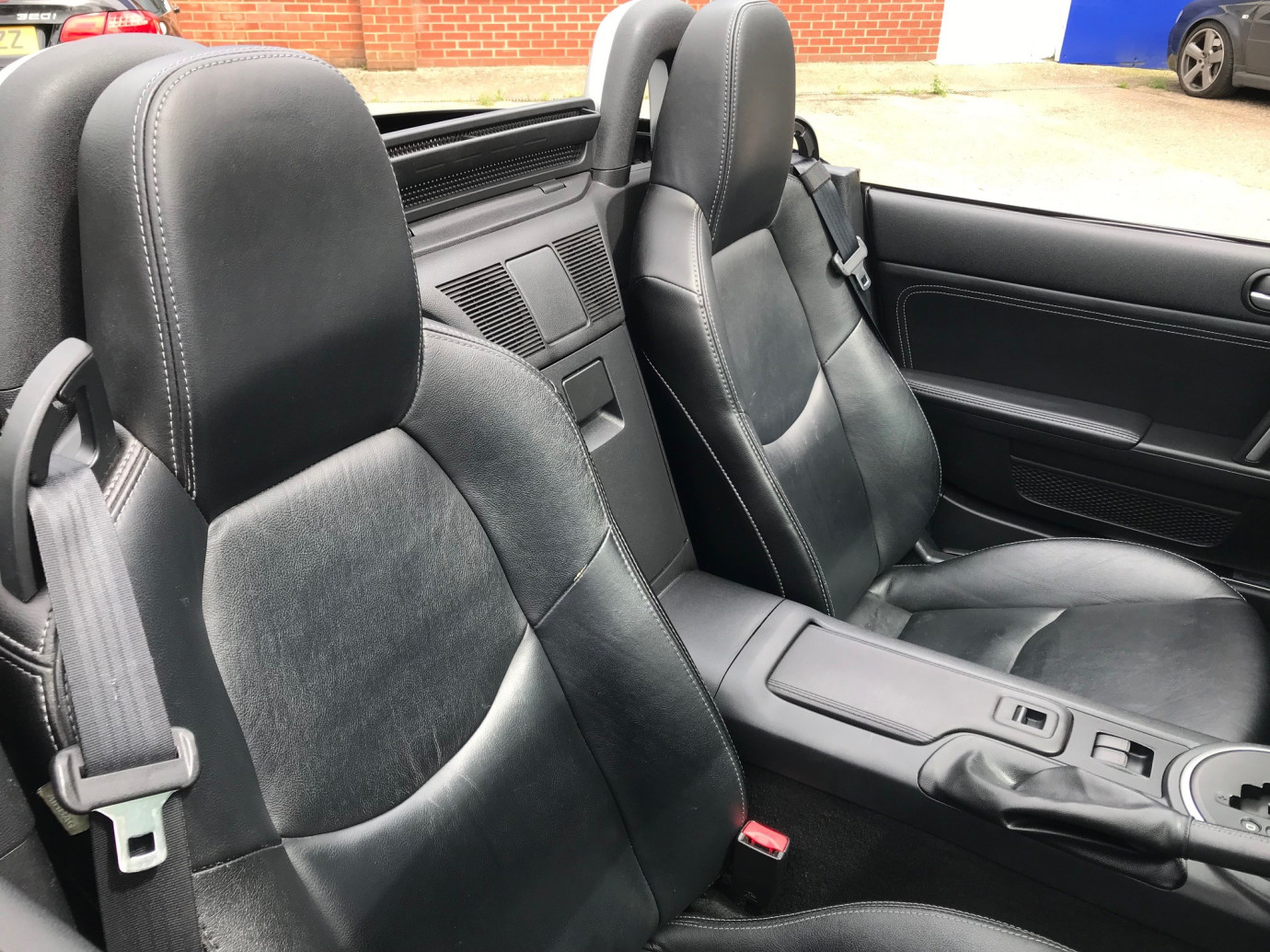 MX-5 2.0i Roadster Powershift Auto