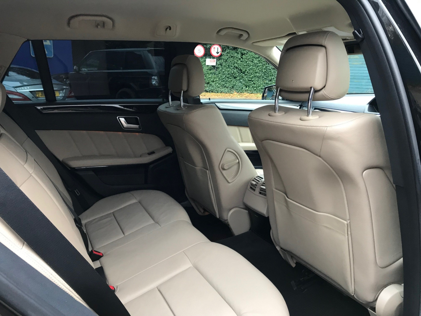 E220 CDI Avantgarde Blue-Efficiency Automatic