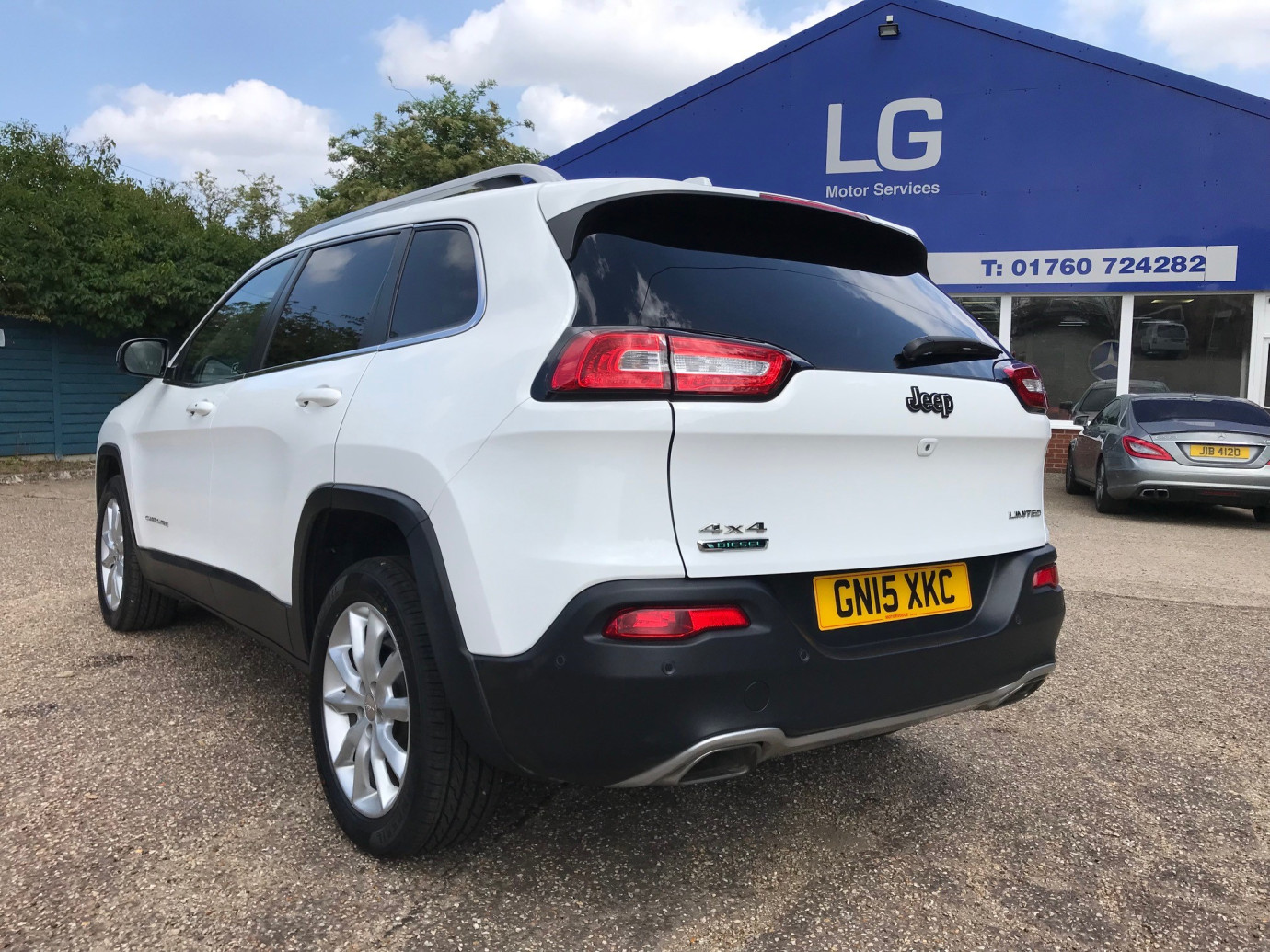 Cherokee Limited M-Jet 4x4 Auto SUV