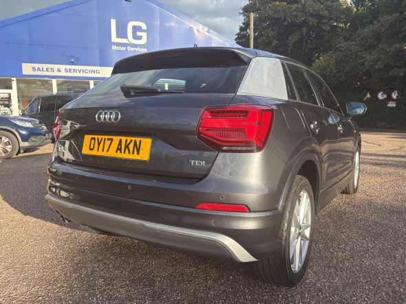 Q2 1.6 TDI S Line SUV
