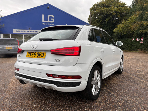 Q3 1.4 TFSI S-Line