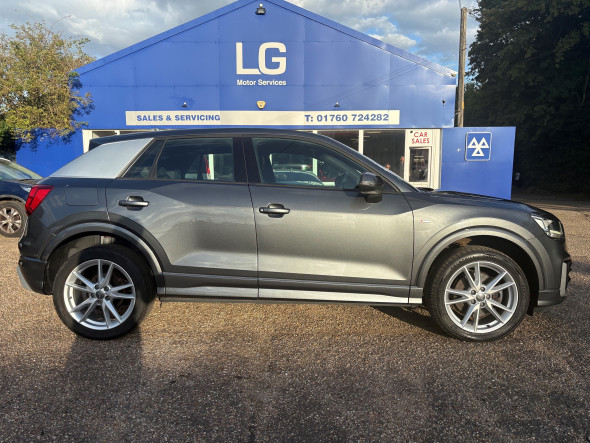 Q2 1.6 TDI S Line SUV