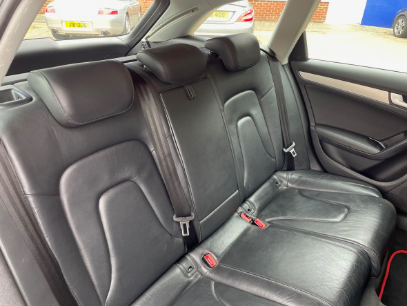 A4 Avant 2.0TDI SE Technik Auto