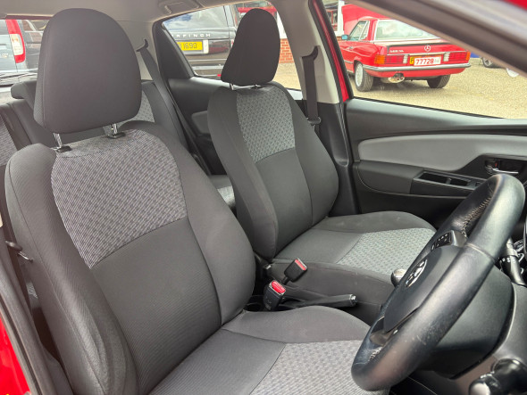Yaris 1.33 Dual VVT-I Icon