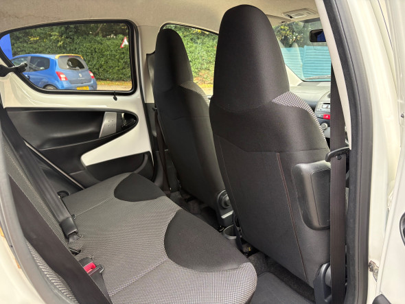 Aygo VVT-I Fire
