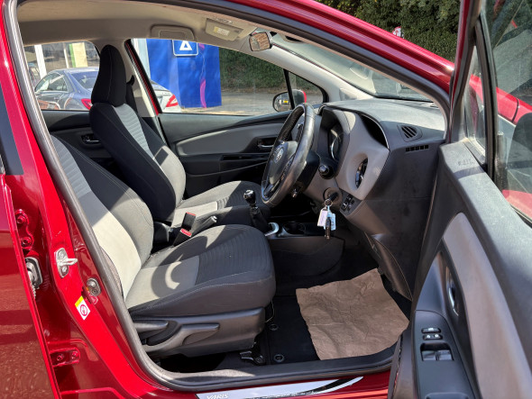 Yaris 1.5 VVT-i Icon Tech