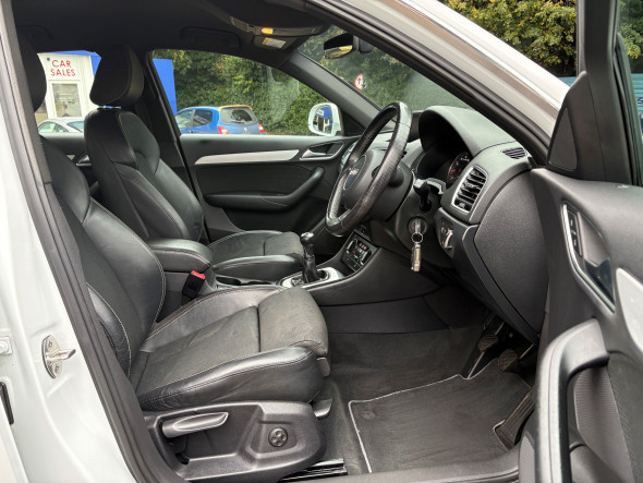 Q3 1.4 TFSI S-Line