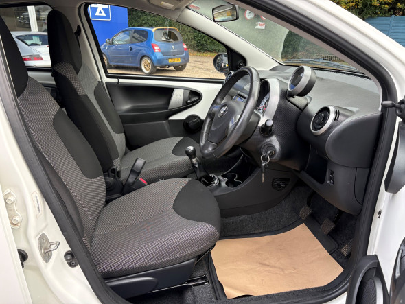 Aygo VVT-I Fire