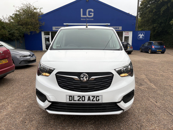 Combo 1.5 Turbo D L2 2300 H1 Sportive Panel Van