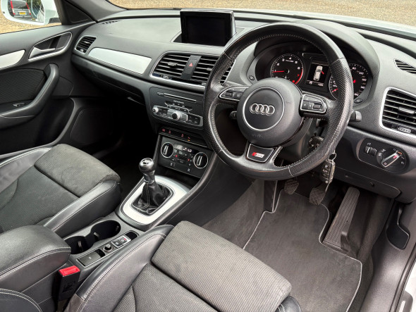 Q3 1.4 TFSI S-Line