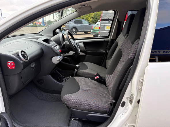 Aygo VVT-I Fire