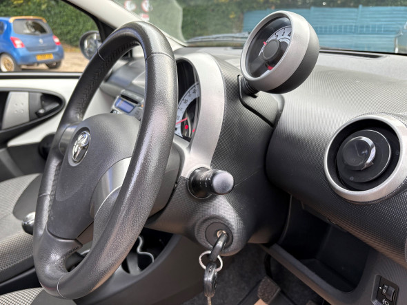 Aygo VVT-I Fire