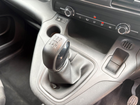 Combo 1.5 Turbo D L2 2300 H1 Sportive Panel Van
