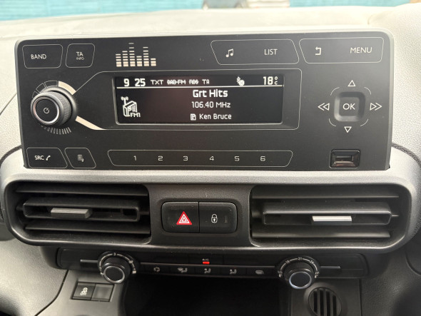 Combo 1.5 Turbo D L2 2300 H1 Sportive Panel Van