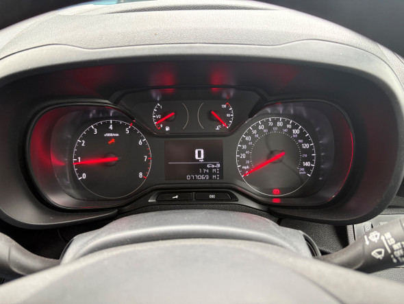 Combo 1.5 Turbo D L2 2300 H1 Sportive Panel Van