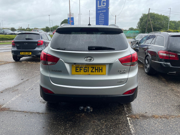 IX35 Premium CRDI 4WD TRADE TO CLEAR