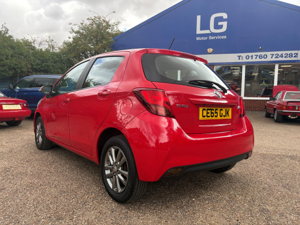 Yaris 1.33 Dual VVT-I Icon