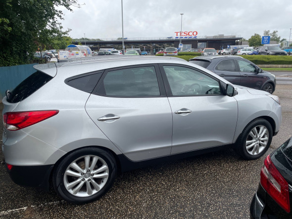 IX35 Premium CRDI 4WD TRADE TO CLEAR