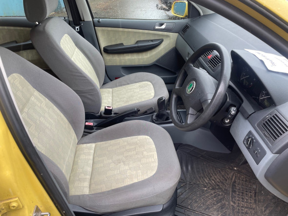 Fabia Comfort 16v TRADE TO CLEAR
