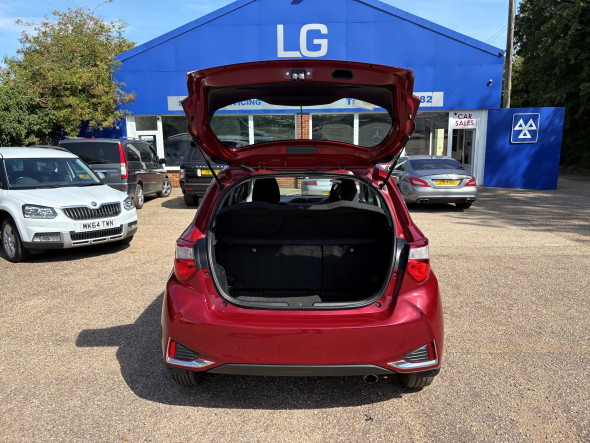 Yaris 1.5 VVT-i Icon Tech