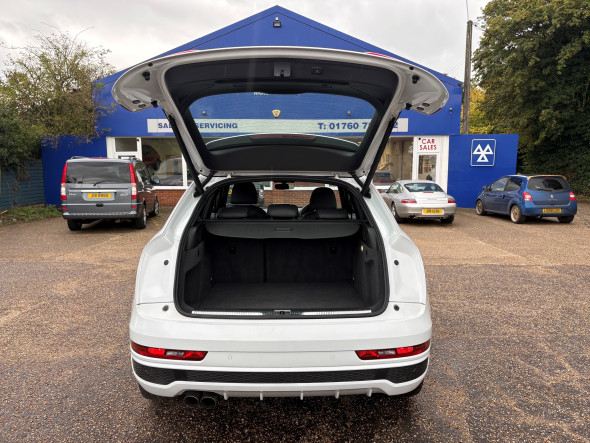 Q3 1.4 TFSI S-Line
