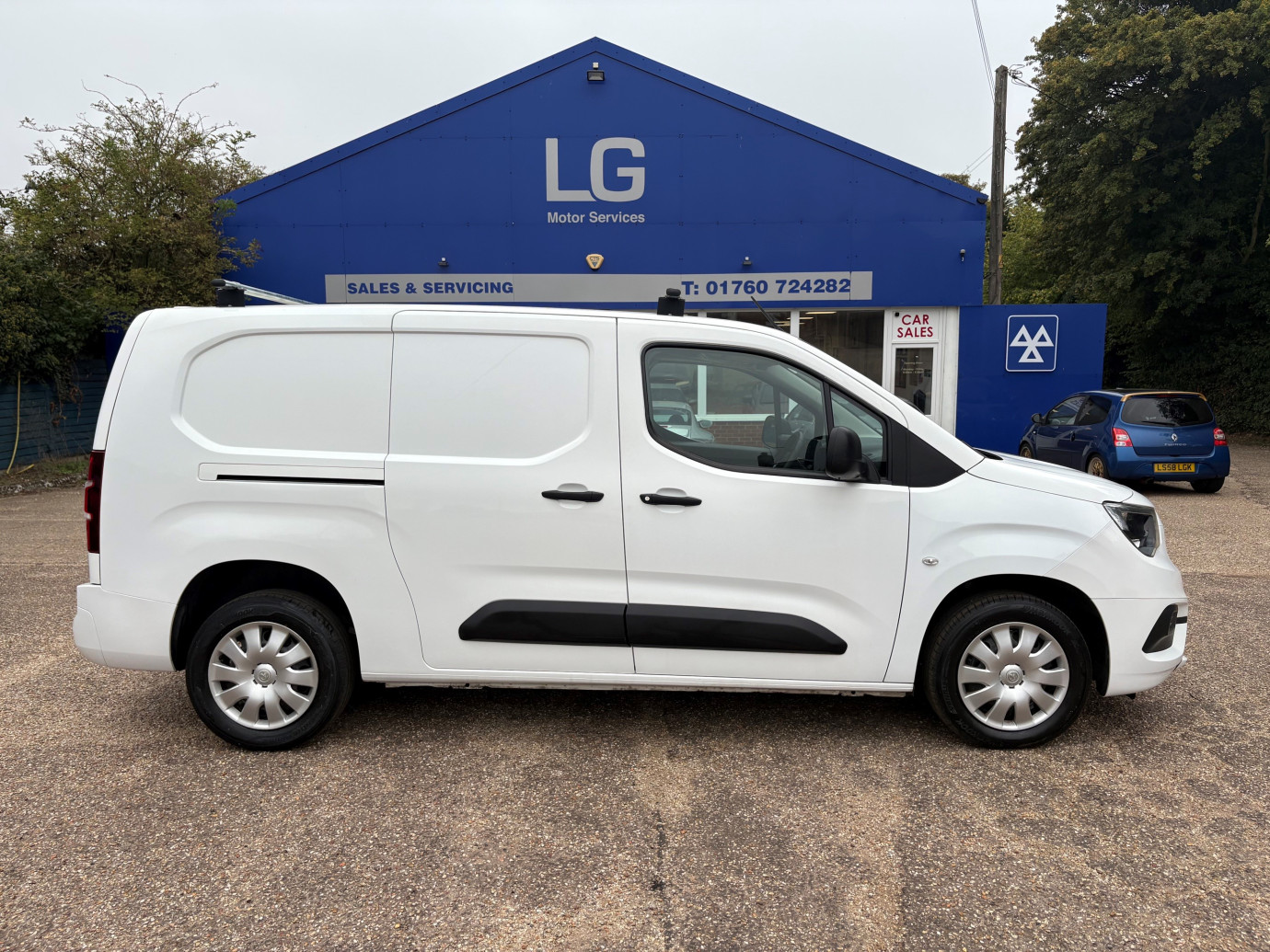 Combo 1.5 Turbo D L2 2300 H1 Sportive Panel Van