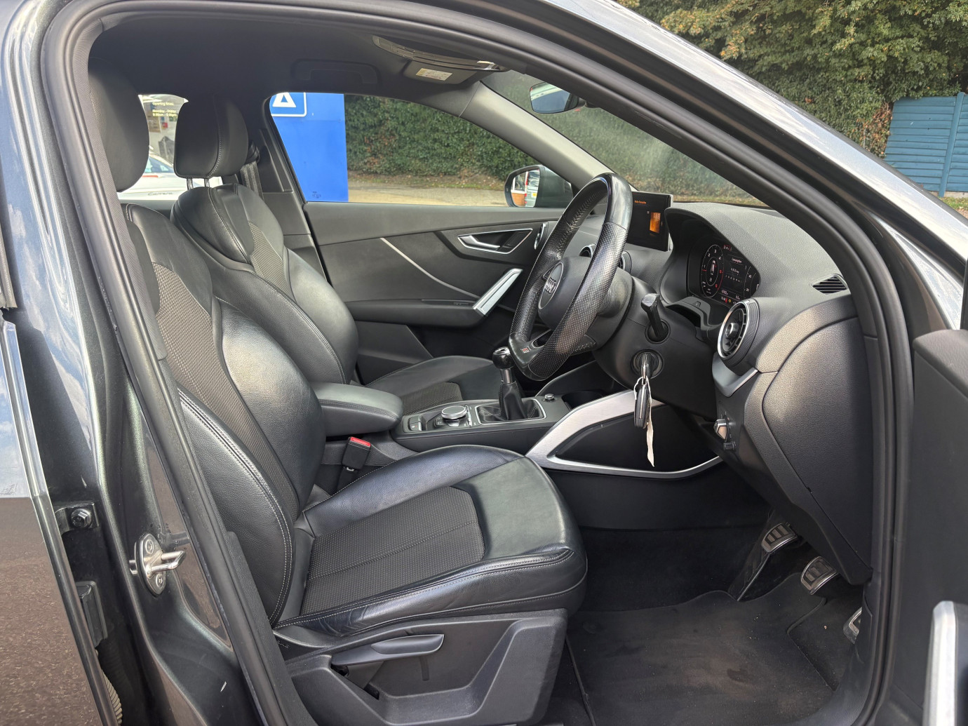 Q2 1.6 TDI S Line SUV