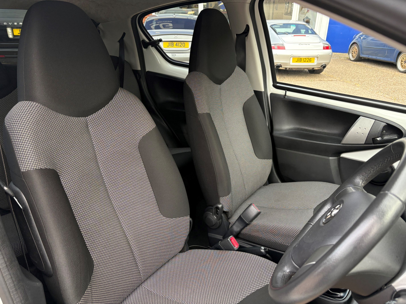 Aygo VVT-I Fire
