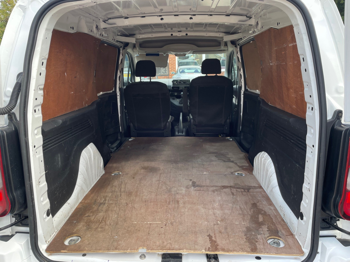 Combo 1.5 Turbo D L2 2300 H1 Sportive Panel Van