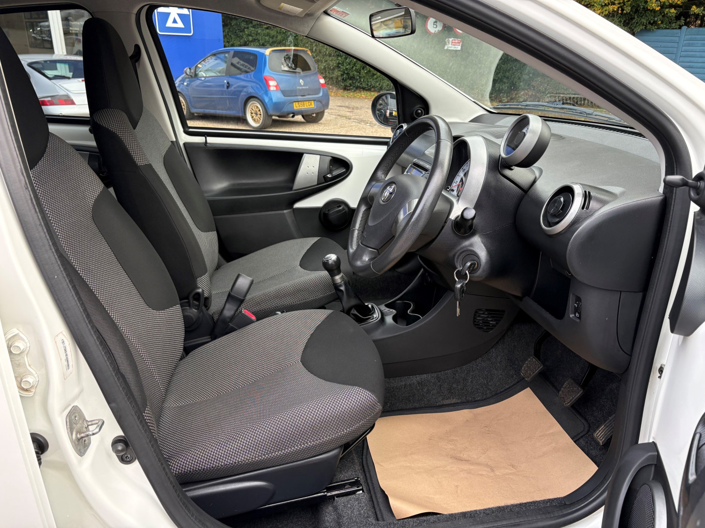 Aygo VVT-I Fire