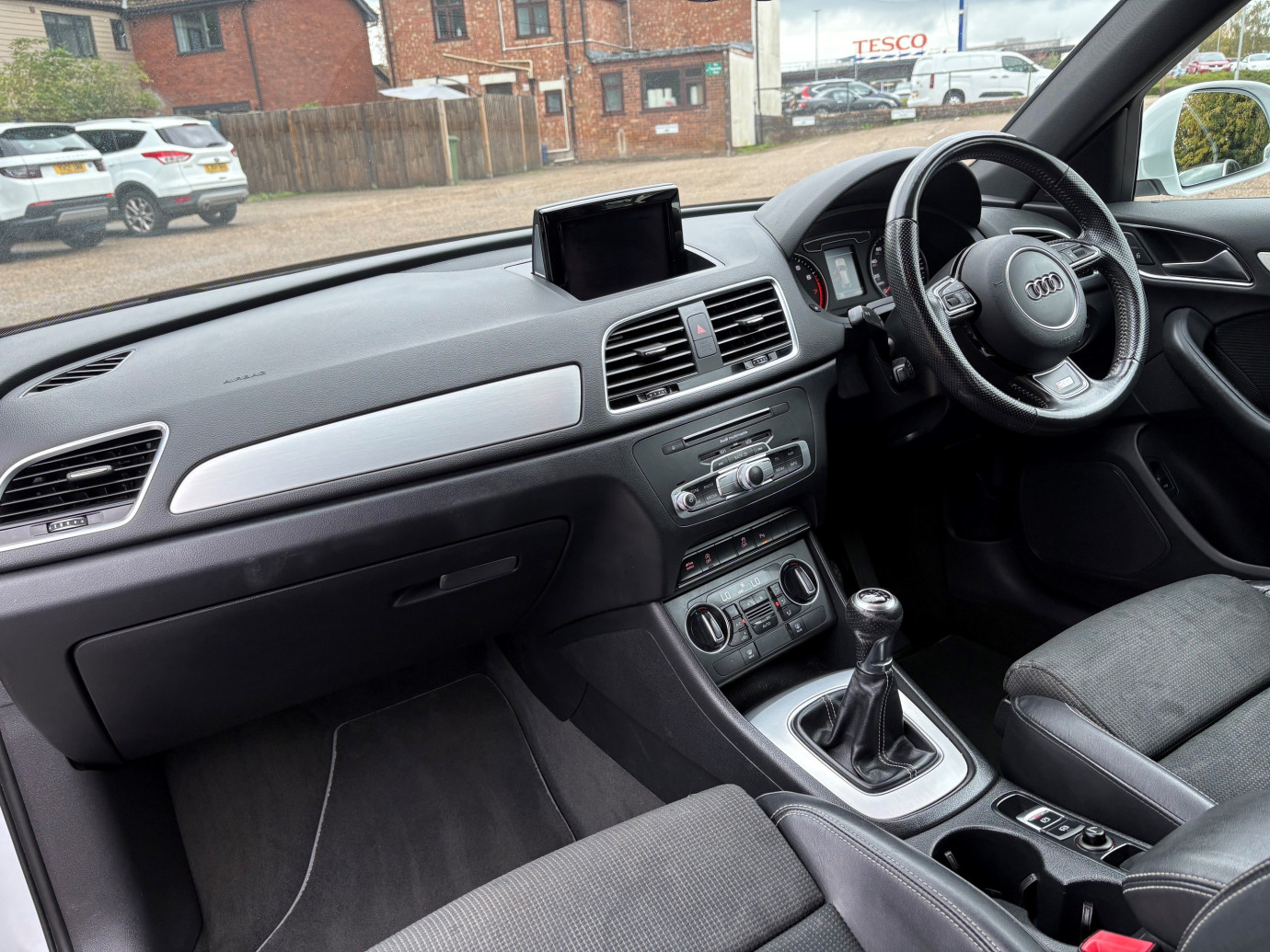 Q3 1.4 TFSI S-Line