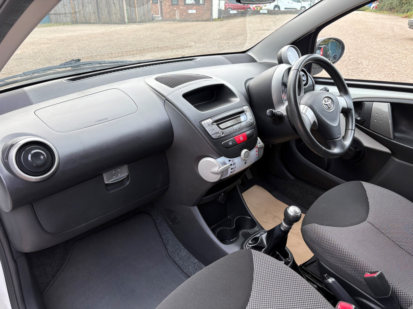 Aygo VVT-I Fire