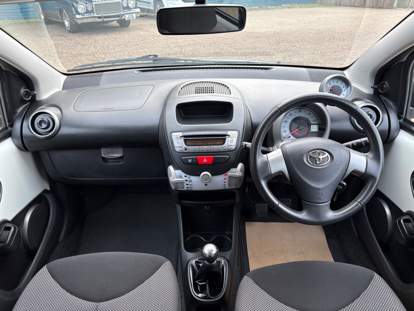Aygo VVT-I Fire