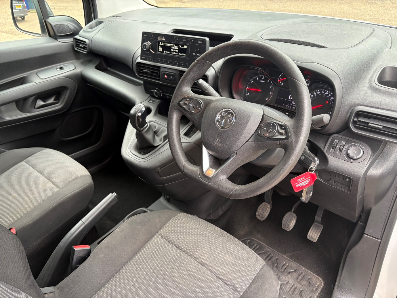 Combo 1.5 Turbo D L2 2300 H1 Sportive Panel Van