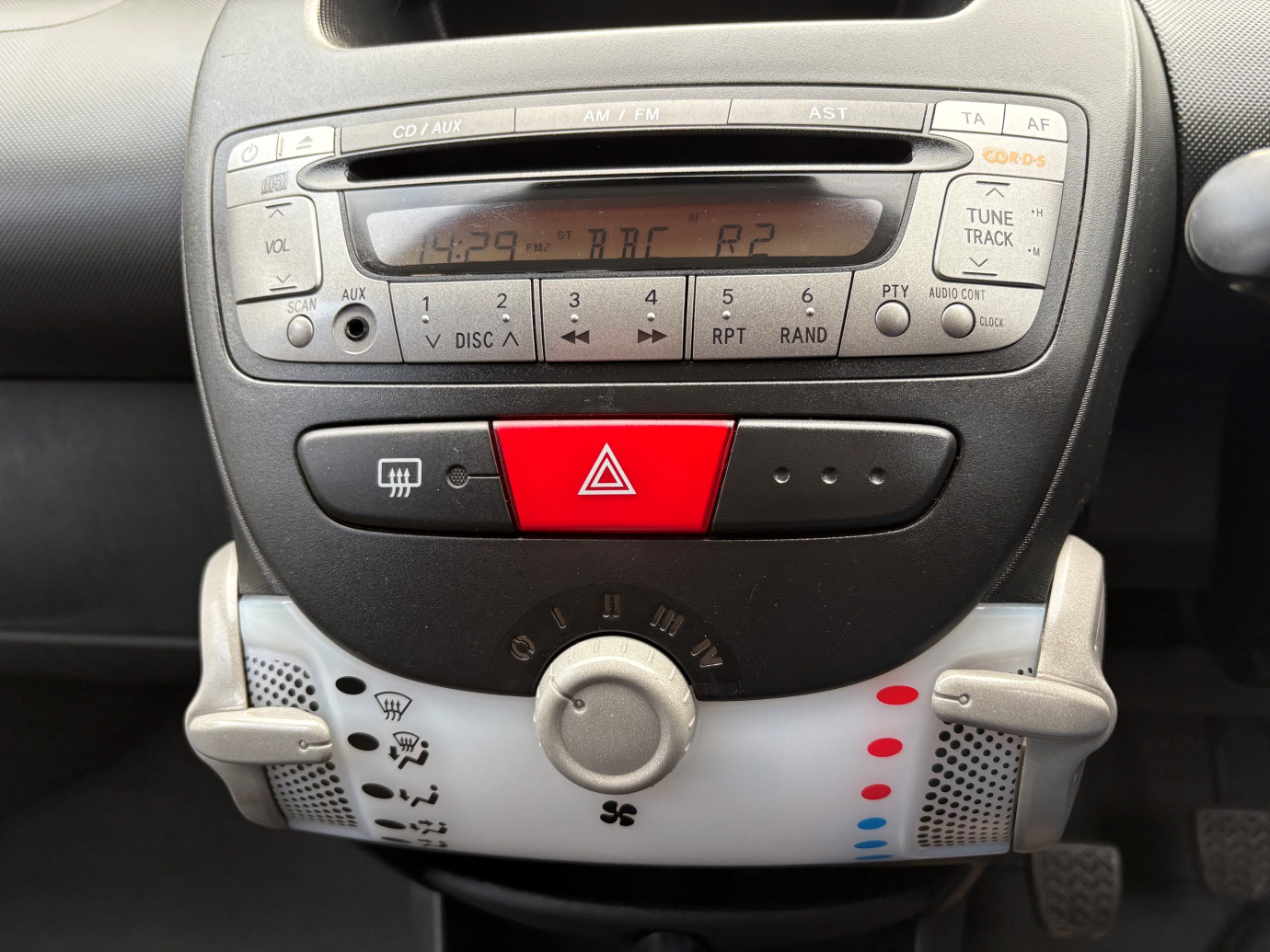 Aygo VVT-I Fire