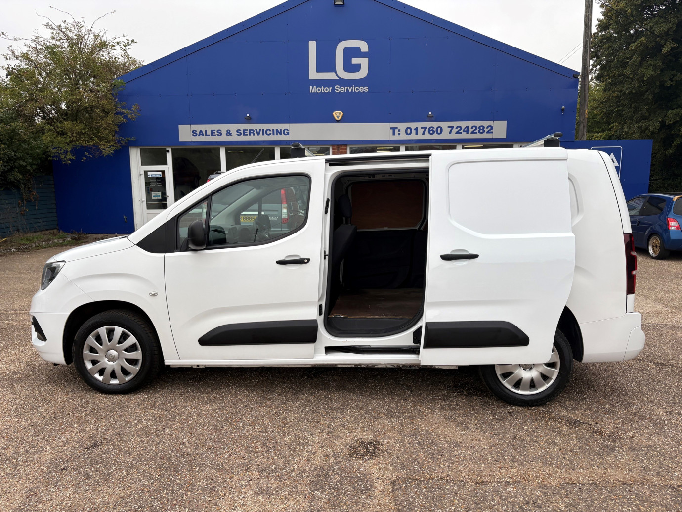 Combo 1.5 Turbo D L2 2300 H1 Sportive Panel Van