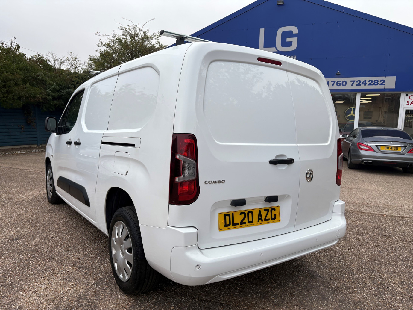 Combo 1.5 Turbo D L2 2300 H1 Sportive Panel Van