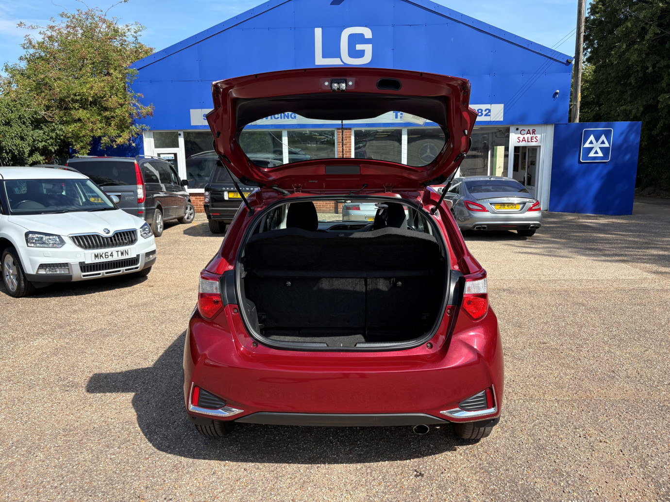 Yaris 1.5 VVT-i Icon Tech