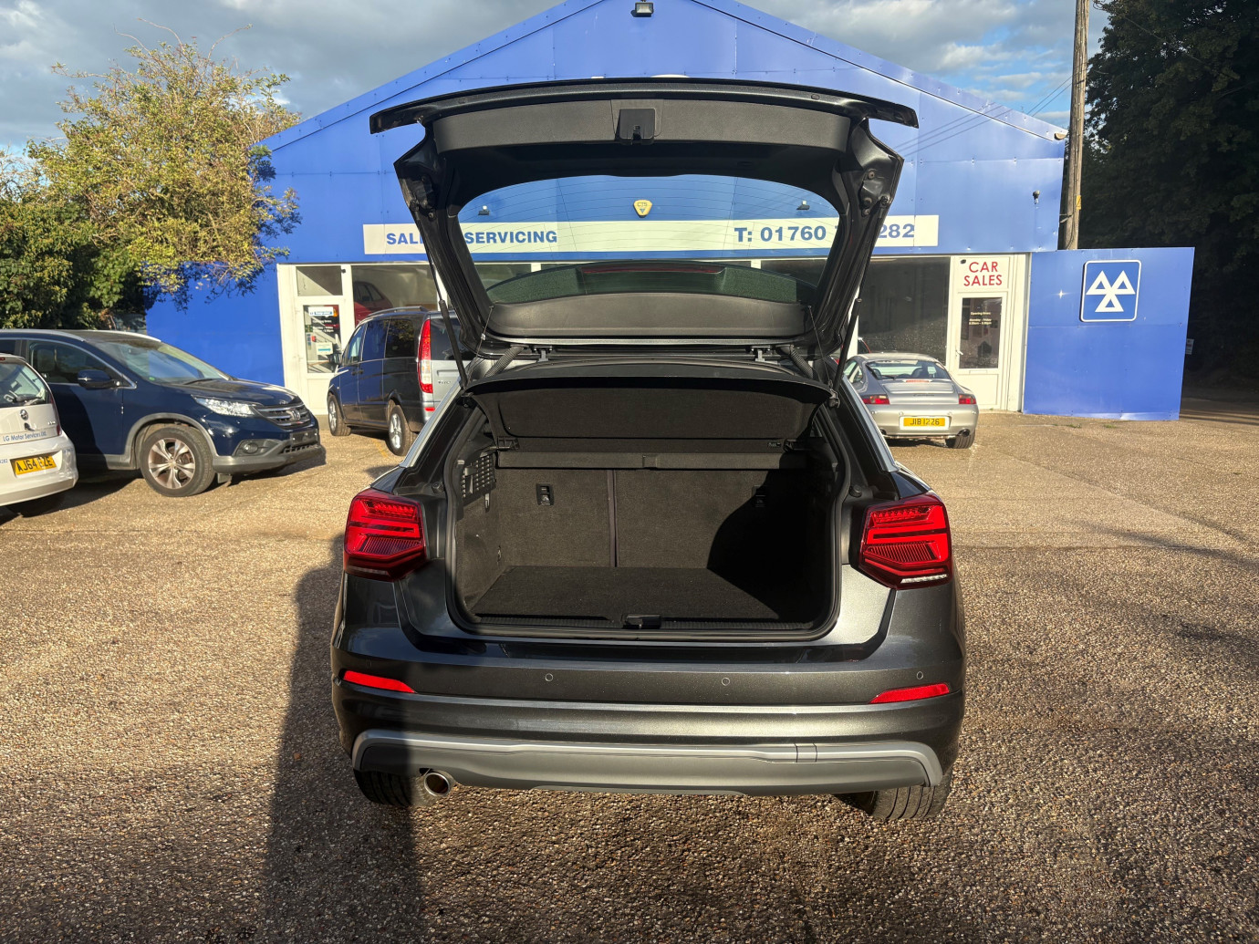 Q2 1.6 TDI S Line SUV